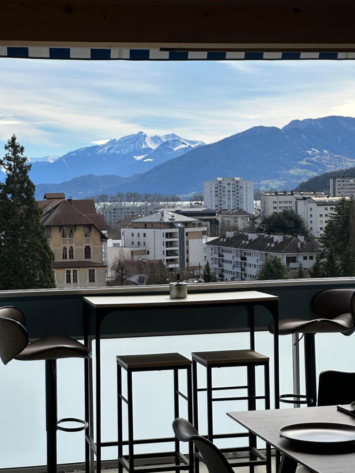 Luxueux Appartement T4 - Lac 5 Min - Parkings Privatifs - Vue Lac Et Montagne Annecy Eksteriør billede