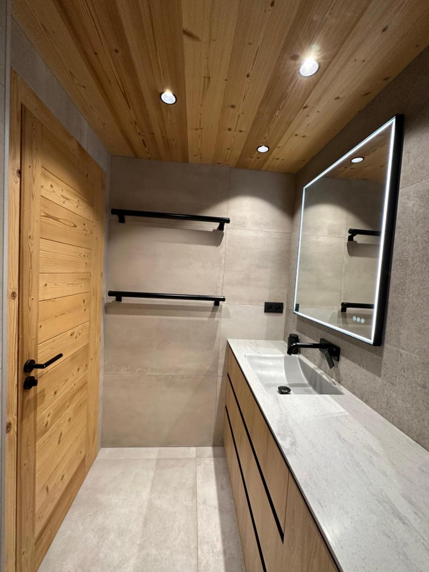 Luxueux Appartement T4 - Lac 5 Min - Parkings Privatifs - Vue Lac Et Montagne Annecy Eksteriør billede